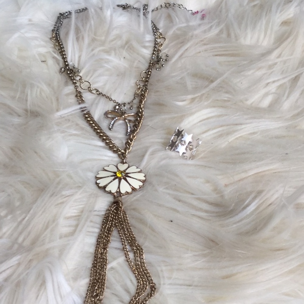 Betsey Johnson Daisy Necklace and Star Ring